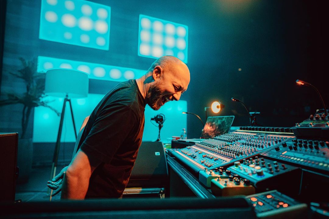 Revive Y Disfruta De La Presentaci N De Paul Kalkbrenner Desde