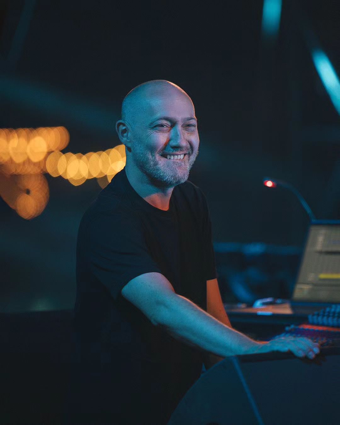 Revive Y Disfruta La Espectacular Presentaci N De Paul Kalkbrenner