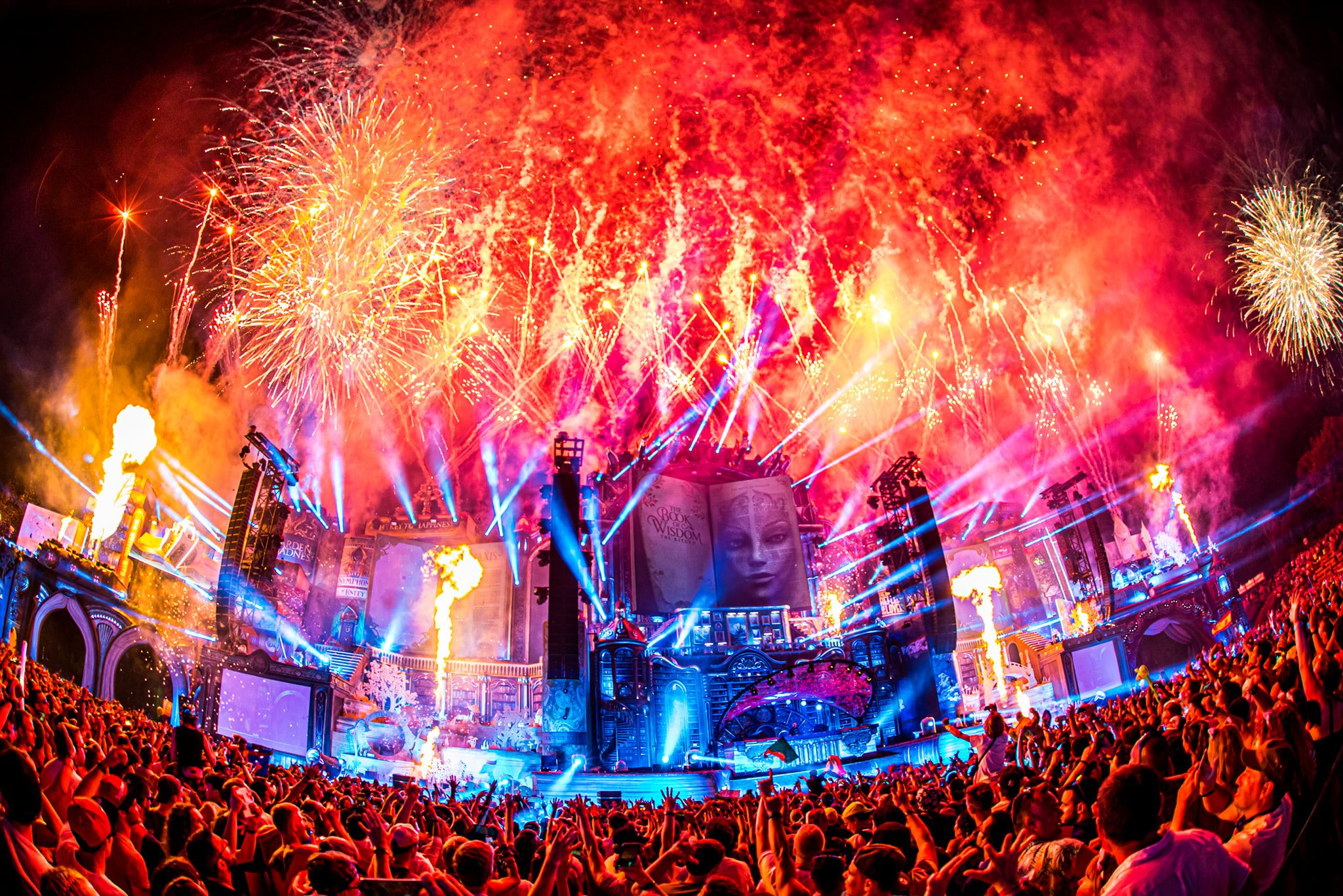 ¡Un Nuevo Comienzo: Tomorrowland New Year’s Eve Celebration! – Beat ...